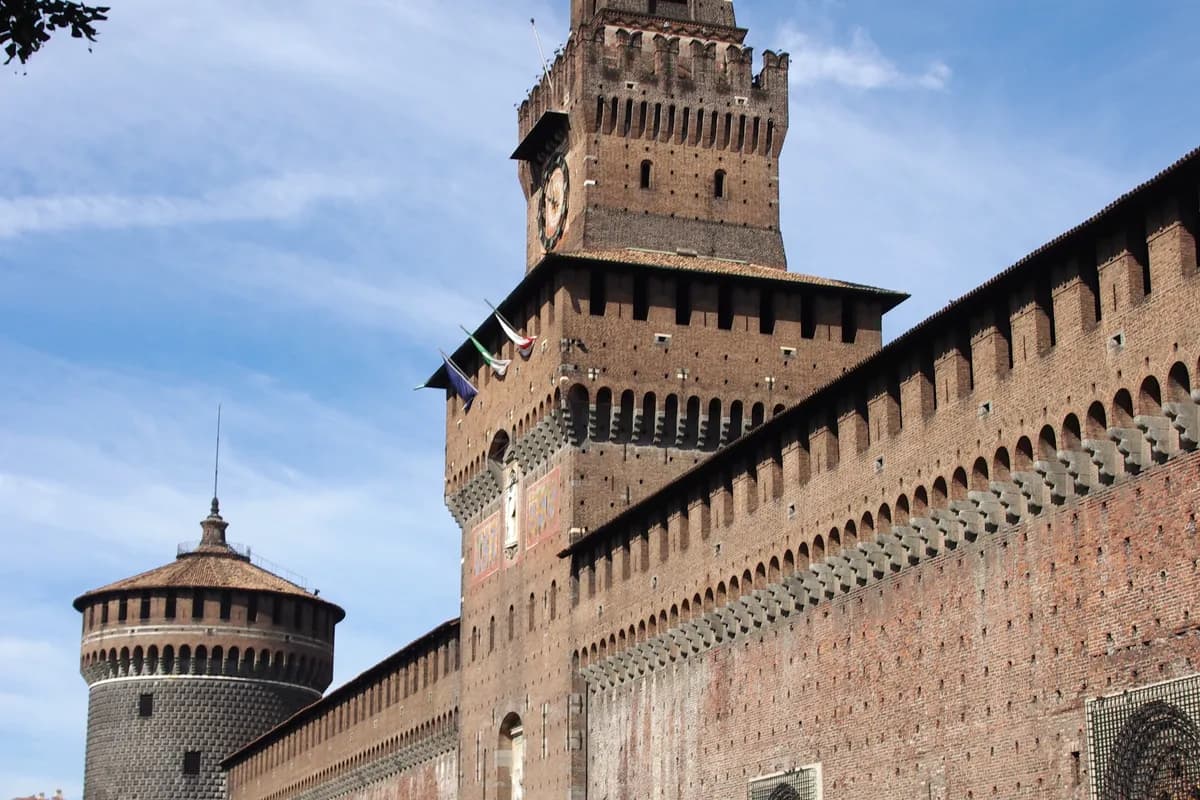 Sforza Kalesi